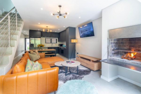 Sunbird Apartment - Walk to Beach - Center of Town